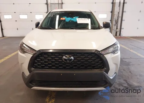 2022 Toyota Corolla Cross L z USA, uszkodzony, nr VIN 7MUAAAAG6NV009167